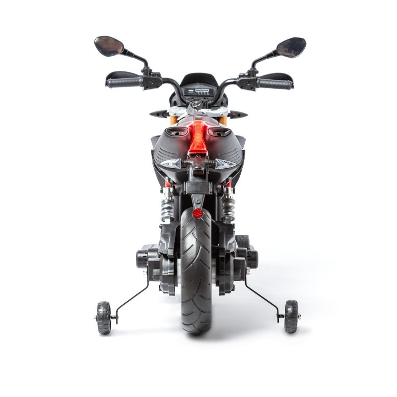 Motociclo elétrico infantil preto visto de trás com pneus auxiliares