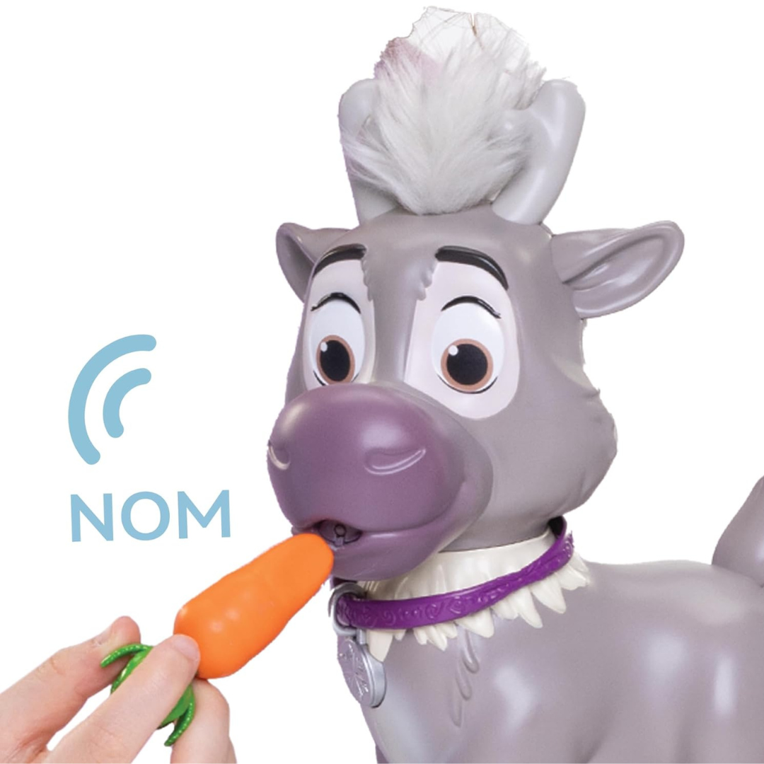 Brinquedo de rena cinzenta a morder cenoura de plástico com texto NOM