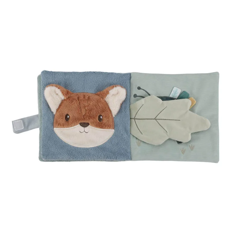 Livro de tecido para bebés com capa com cara de raposa e página com folha de tecido