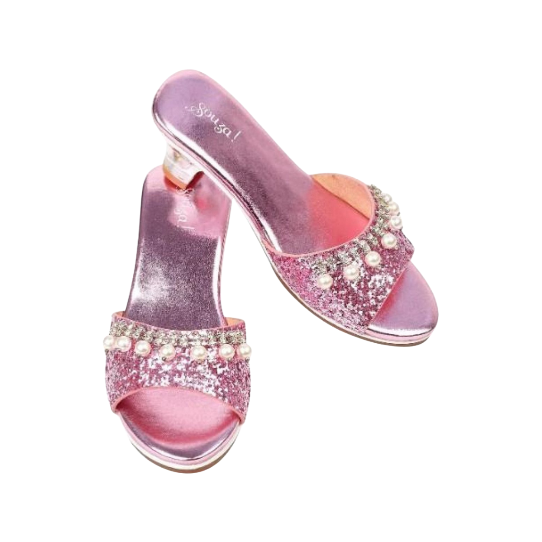 Sandálias rosa brilhantes com glitter, pérolas e salto médio translúcido