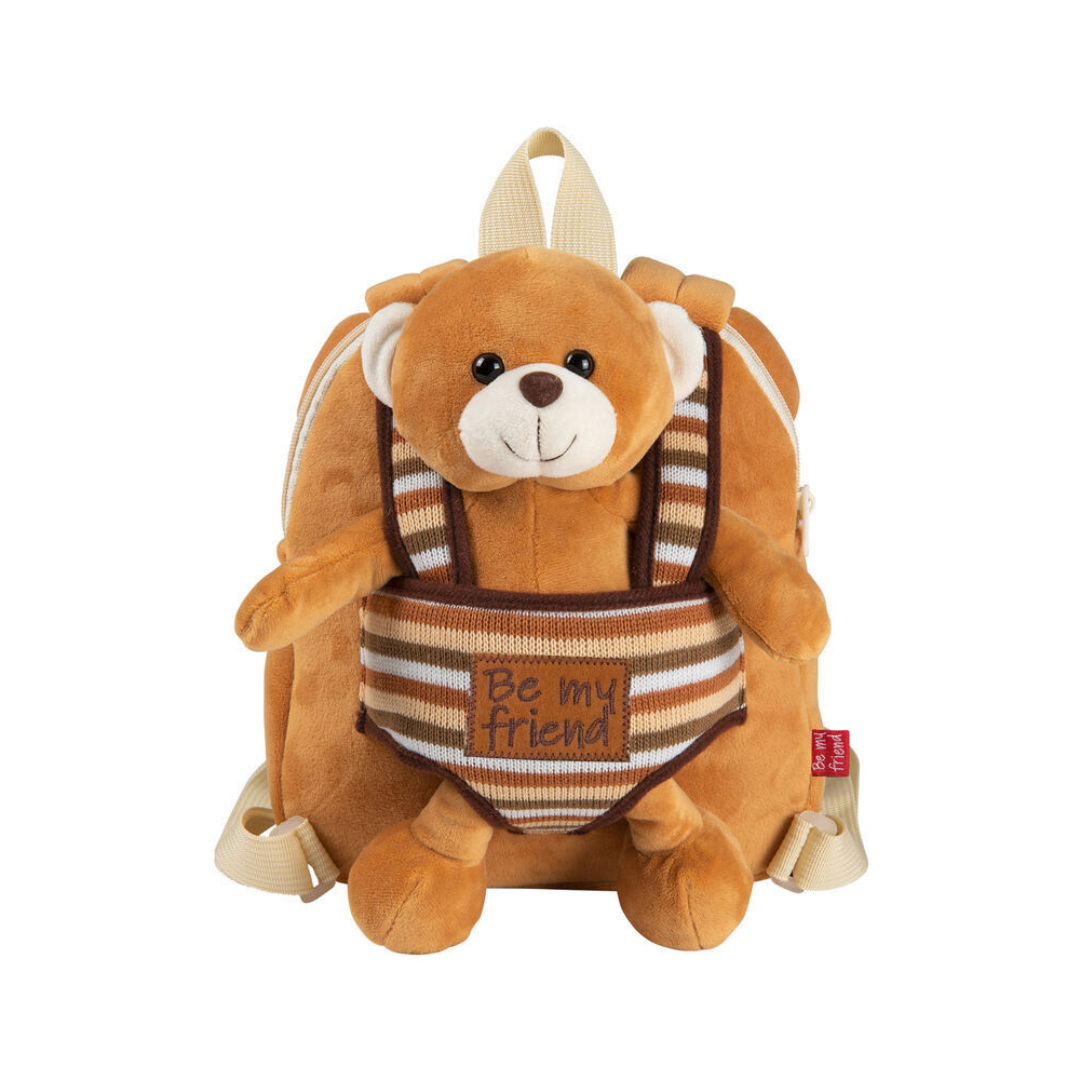 Mochila de pelúcia castanha em forma de ursinho com colete às riscas e texto