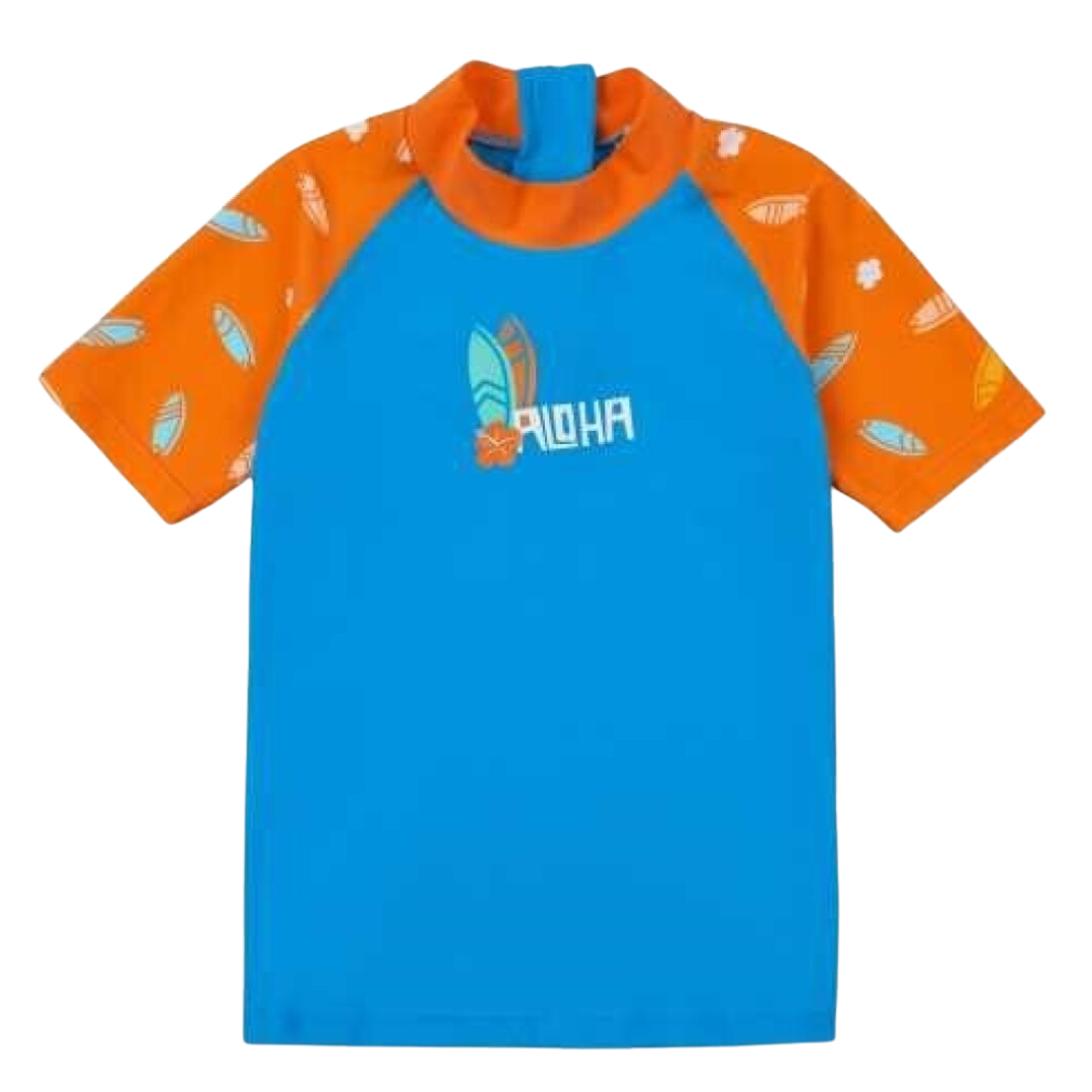 Camisola de manga curta azul e laranja com padrão de pranchas de surf e texto ALOHA