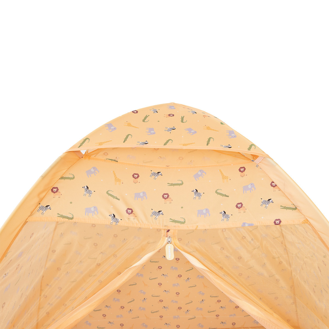 Tenda amarela para crianças com padrão de animais e rede frontal