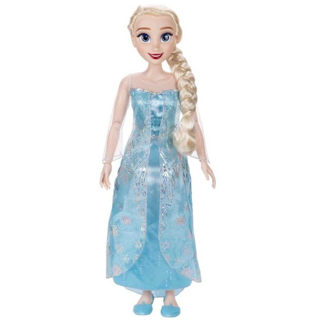 Boneca vestida com vestido azul claro e cabelo loiro trançado