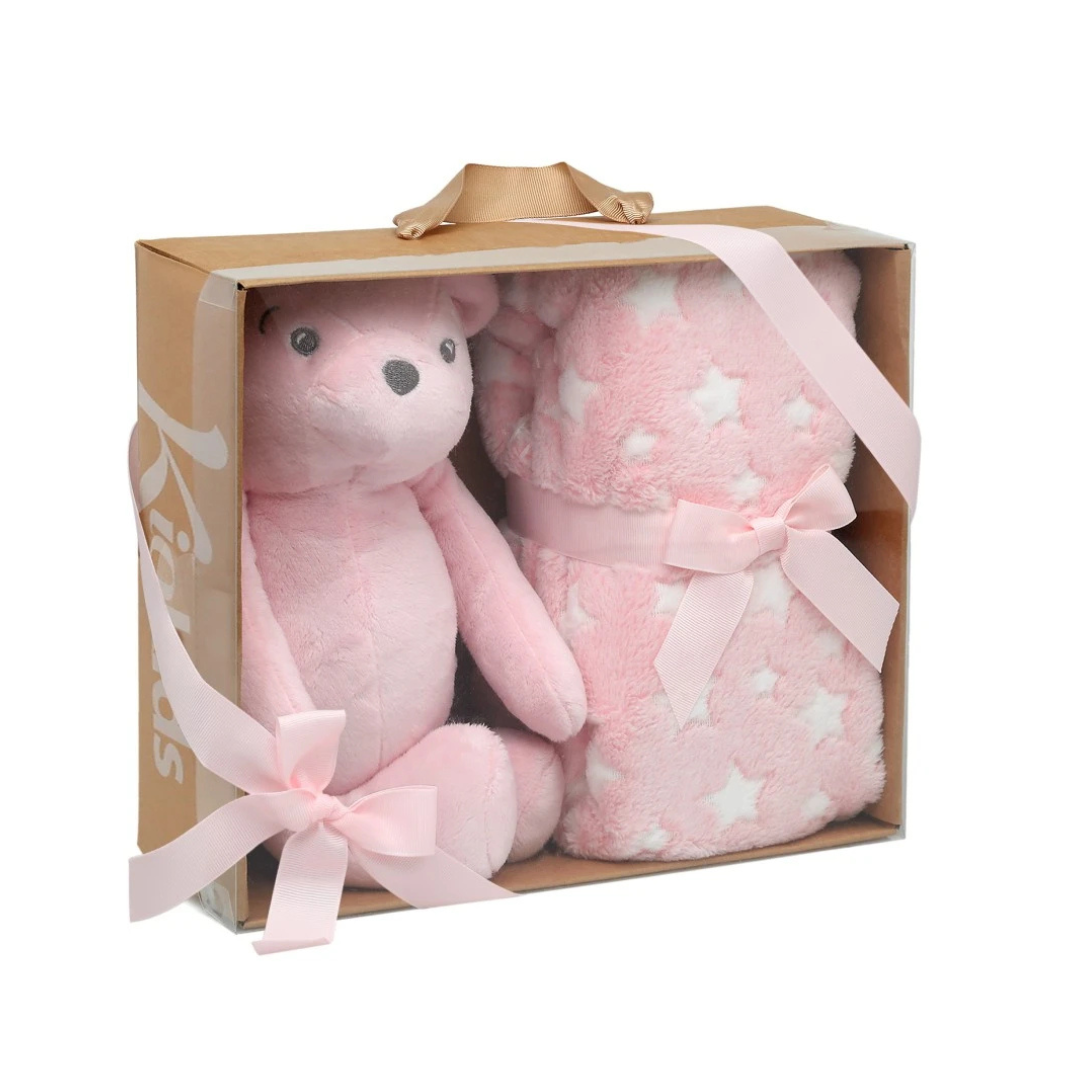 Conjunto de presente para bebé com ursinho de peluche rosa e manta rosa com estrelas brancas na embalagem
