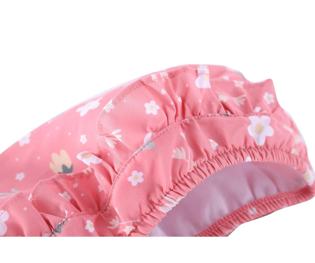 Touca de banho cor-de-rosa com padrão de flores
