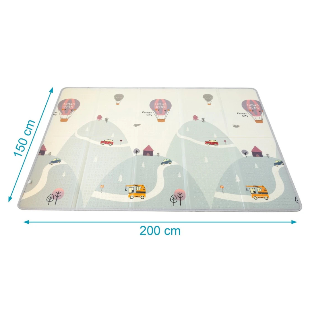 Tapete infantil com desenho colorido de estrada, montanhas, carrinhos e balões, 200x150 cm.