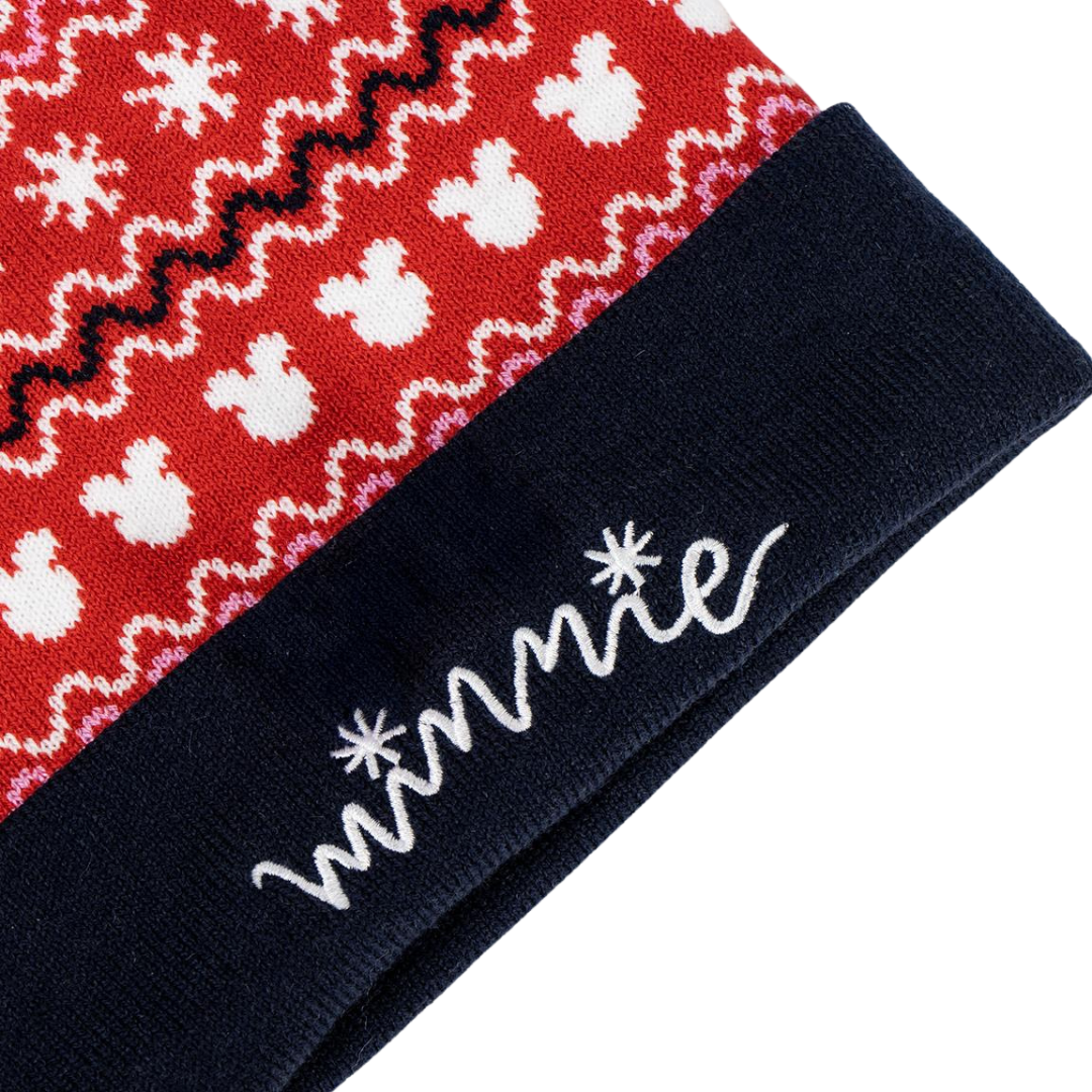 Gorro de malha vermelho, branco e azul escuro com padrão e texto bordado