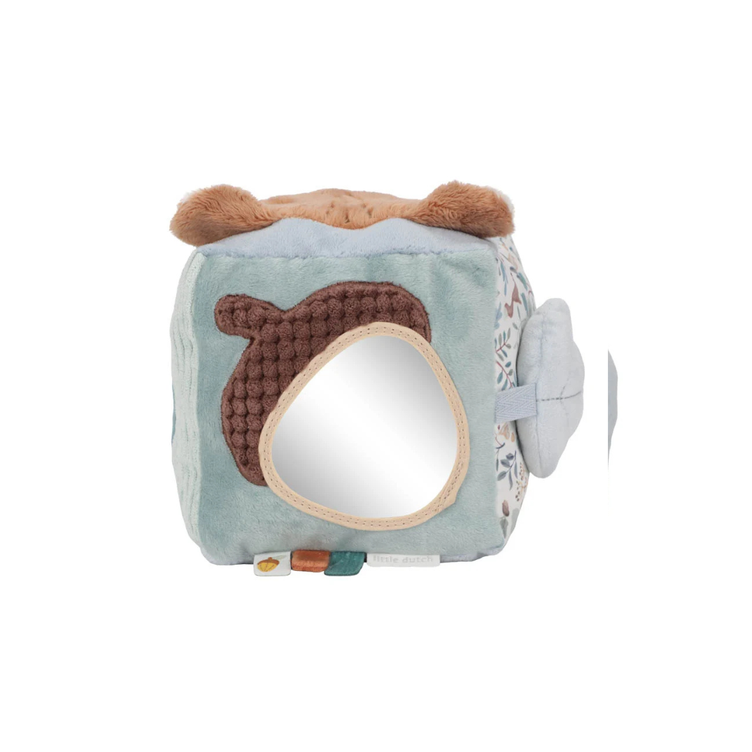 Cub de peluche com espelho e orelhas castanhas