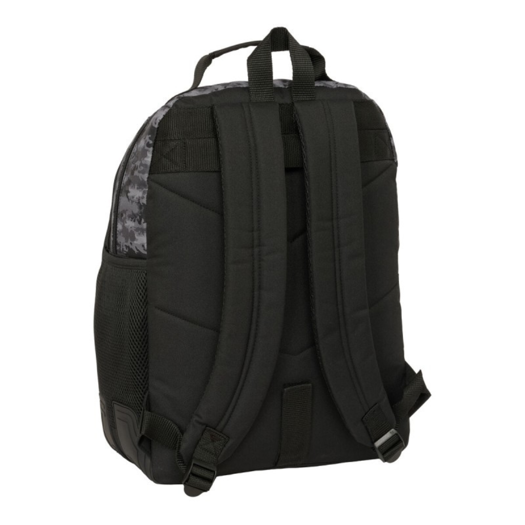 Mochila preta com alças acolchoadas e detalhe camuflado cinza