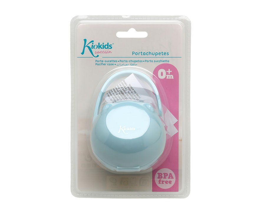 Porta-chupetes azul Kiokids em embalagem plástica transparente com fundo rosa
