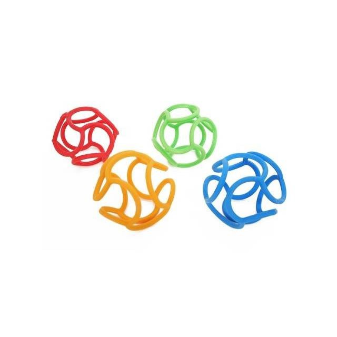 Quatro brinquedos para cães coloridos em forma de bolas entrelaçadas.