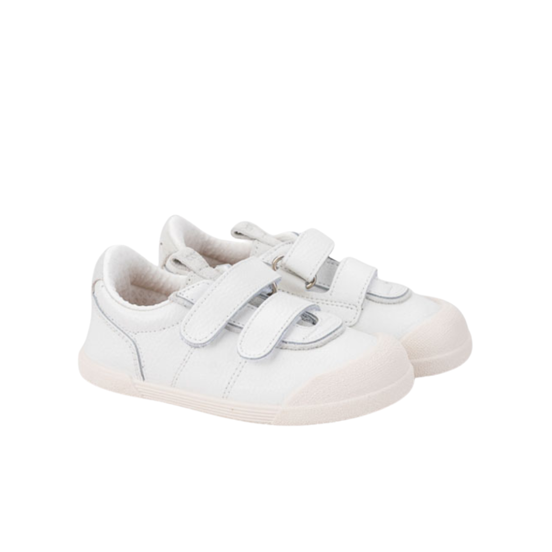 Sapatilhas infantis brancas com velcro duplo