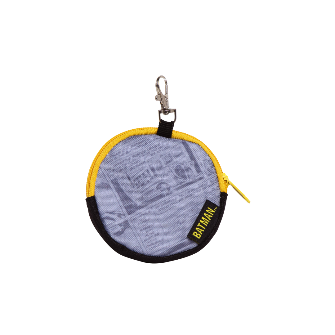 Bolsa redonda pequena cinzenta com padrão de banda desenhada e fecho amarelo