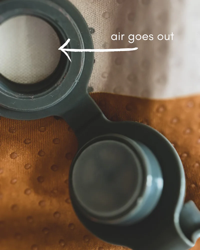 Válvula de plástico com indicação de saída de ar