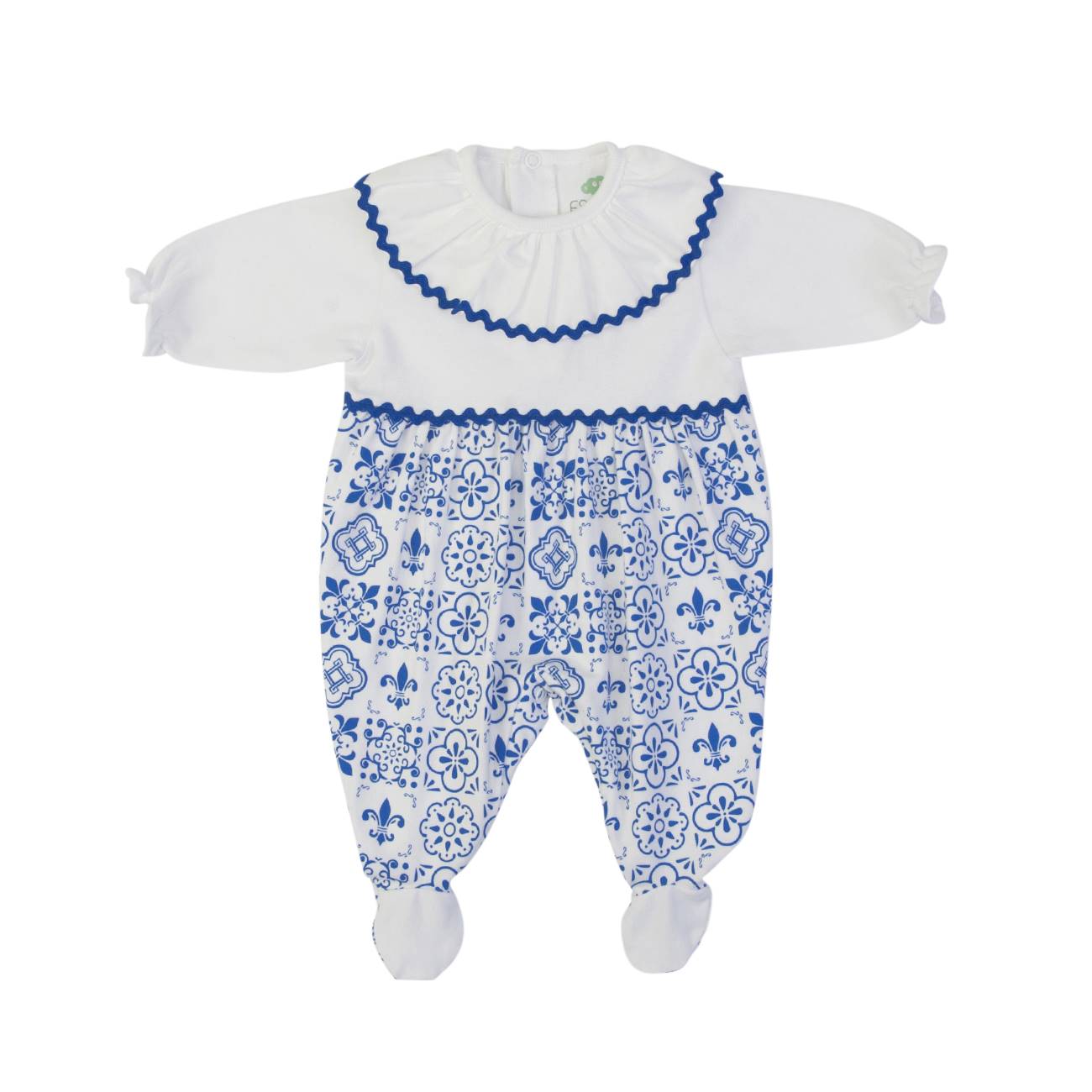 Macacão de bebé branco com padrão azul e gola com remate azul