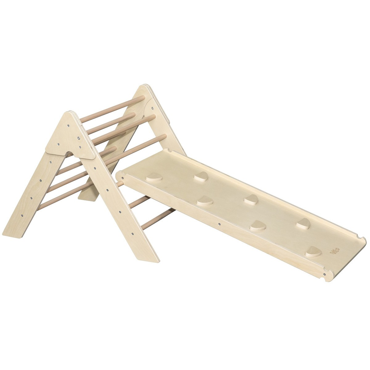 Escorrega e escada de madeira clara para crianças