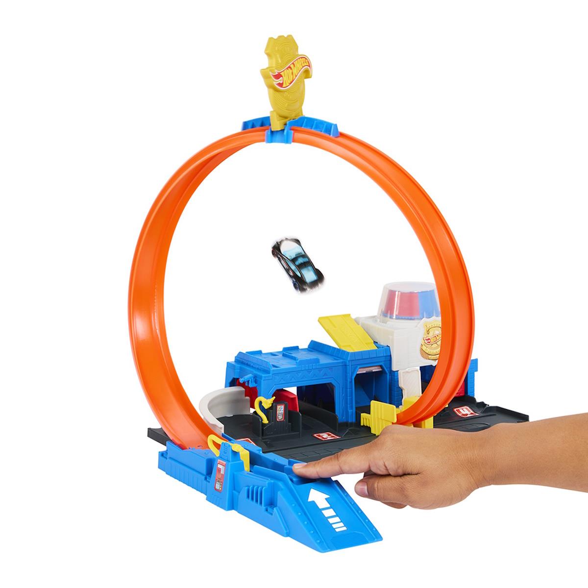 Brinquedo Hot Wheels pista de corrida em loop laranja com carrinho azul