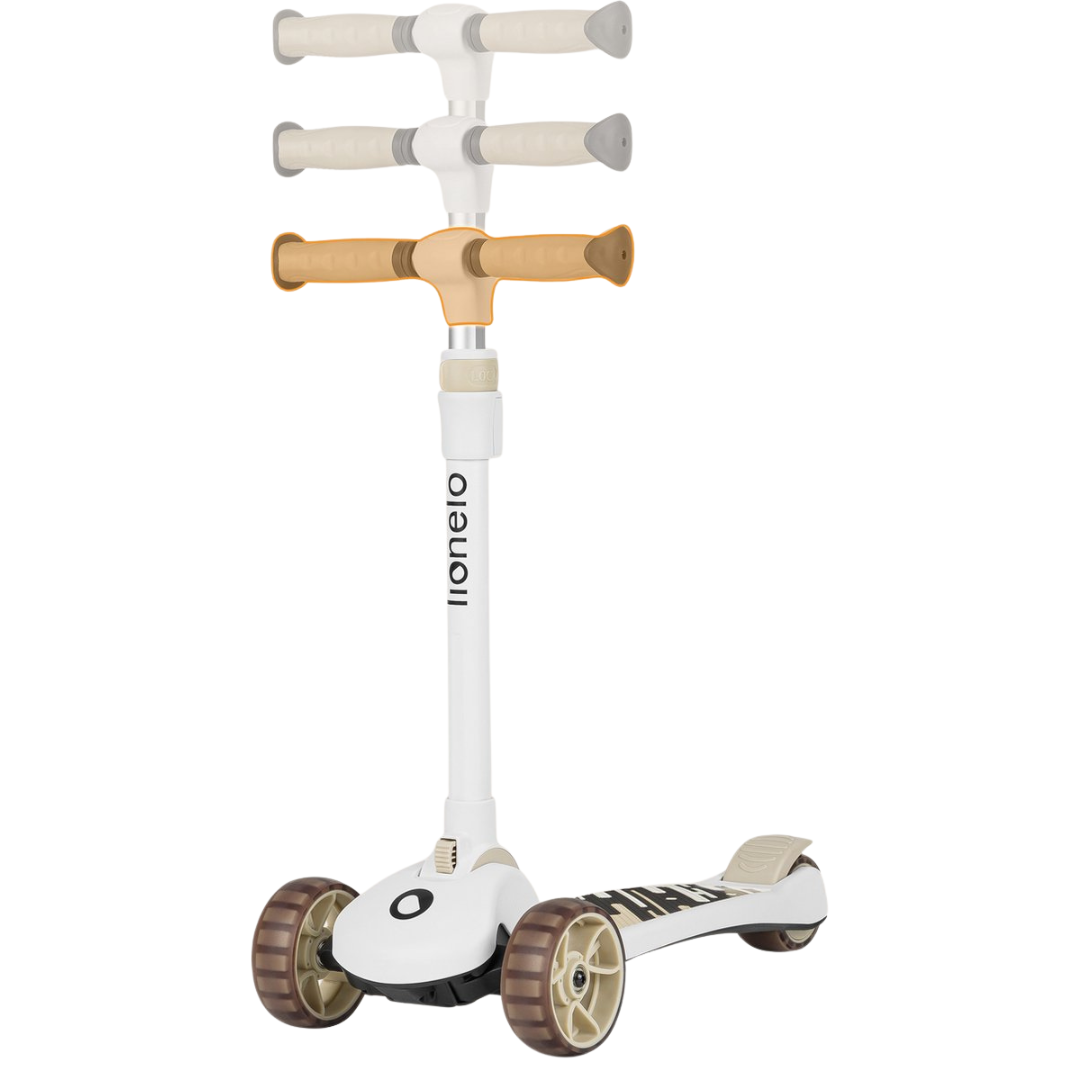 Patinete infantil branco com pega ajustável e rodas largas castanhas e douradas