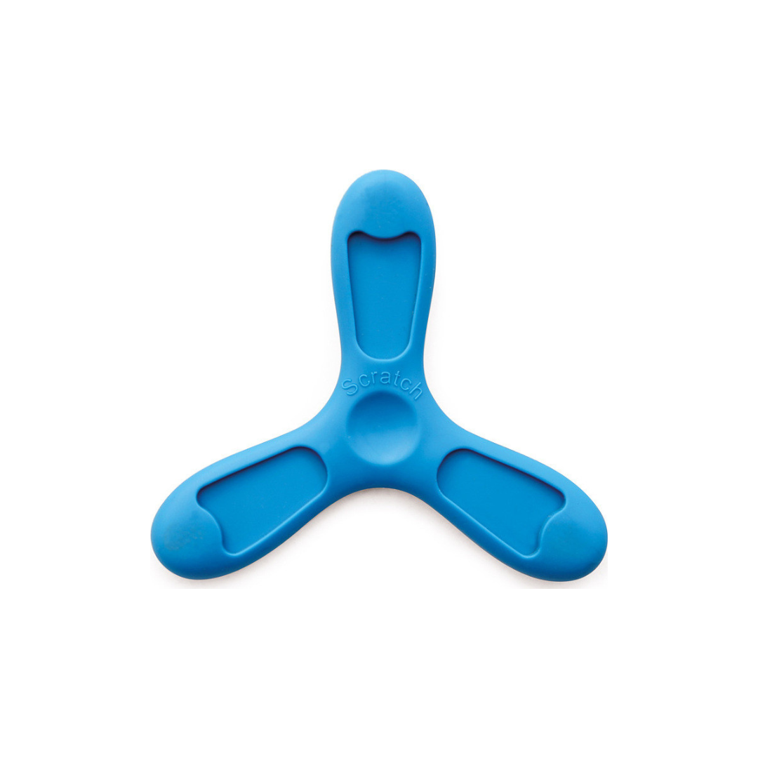 Objeto azul em forma de triângulo com três braços e palavra Scratch