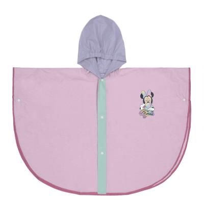 Capa de chuva cor-de-rosa claro com capuz cinzento e estampa da Minnie
