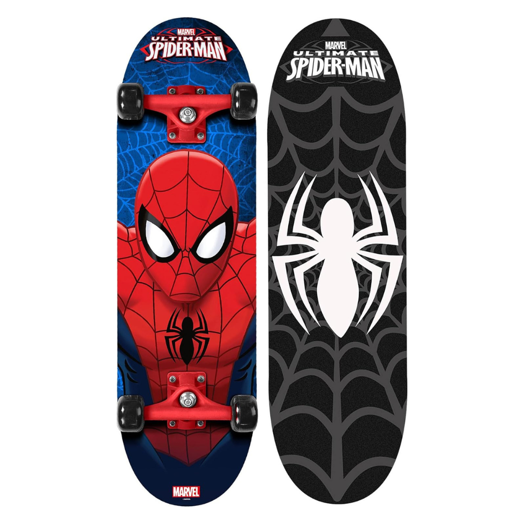 Skateboard com tema Homem-Aranha em vermelho, azul e preto com texto Marvel Ultimate Spider-Man