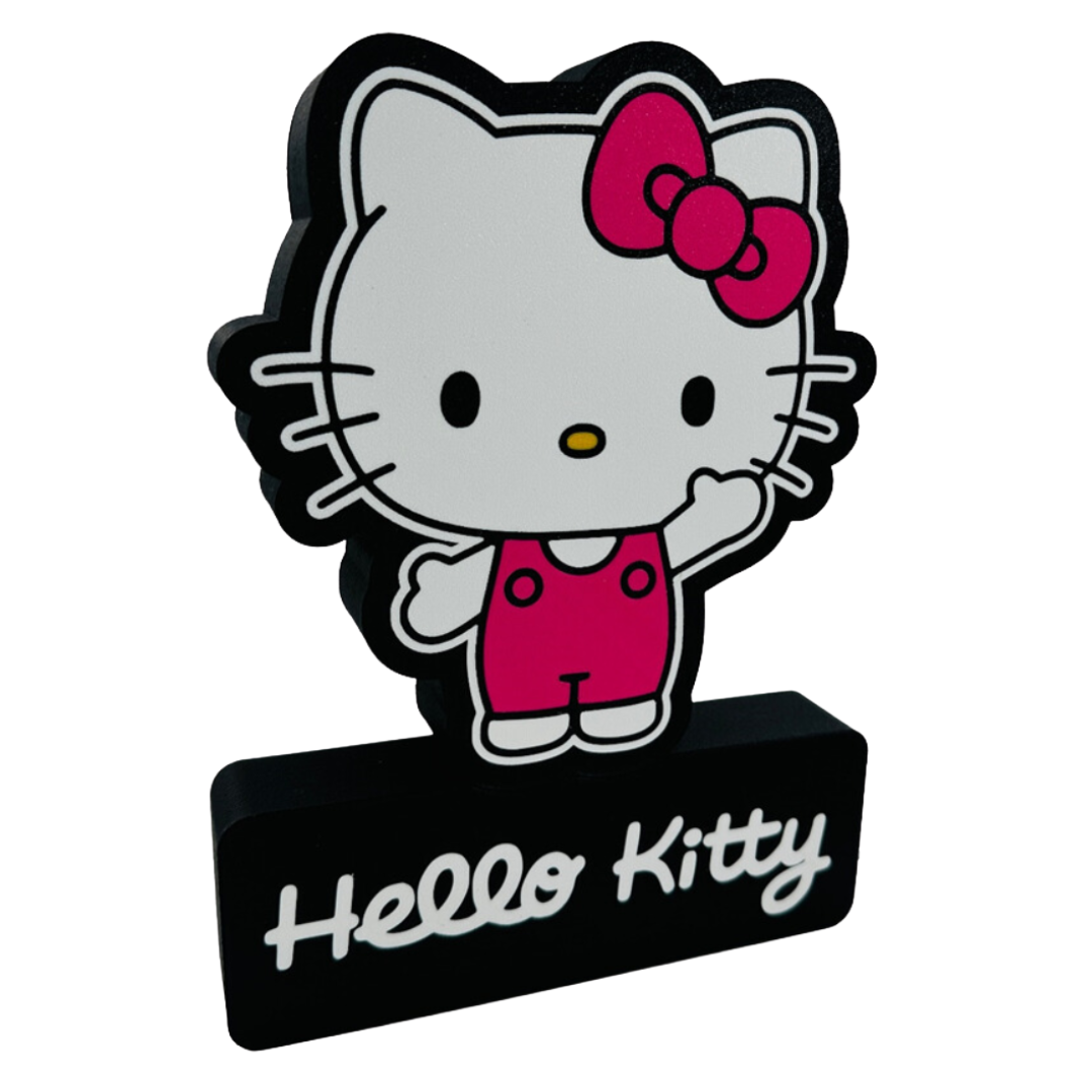 Figura decorativa da Hello Kitty com base preta e texto