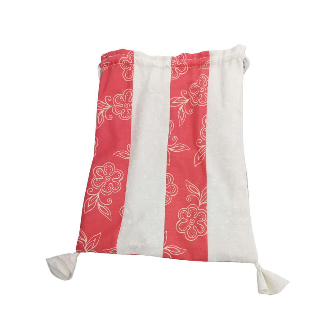 Saco listrado rosa e branco com flores e pompons