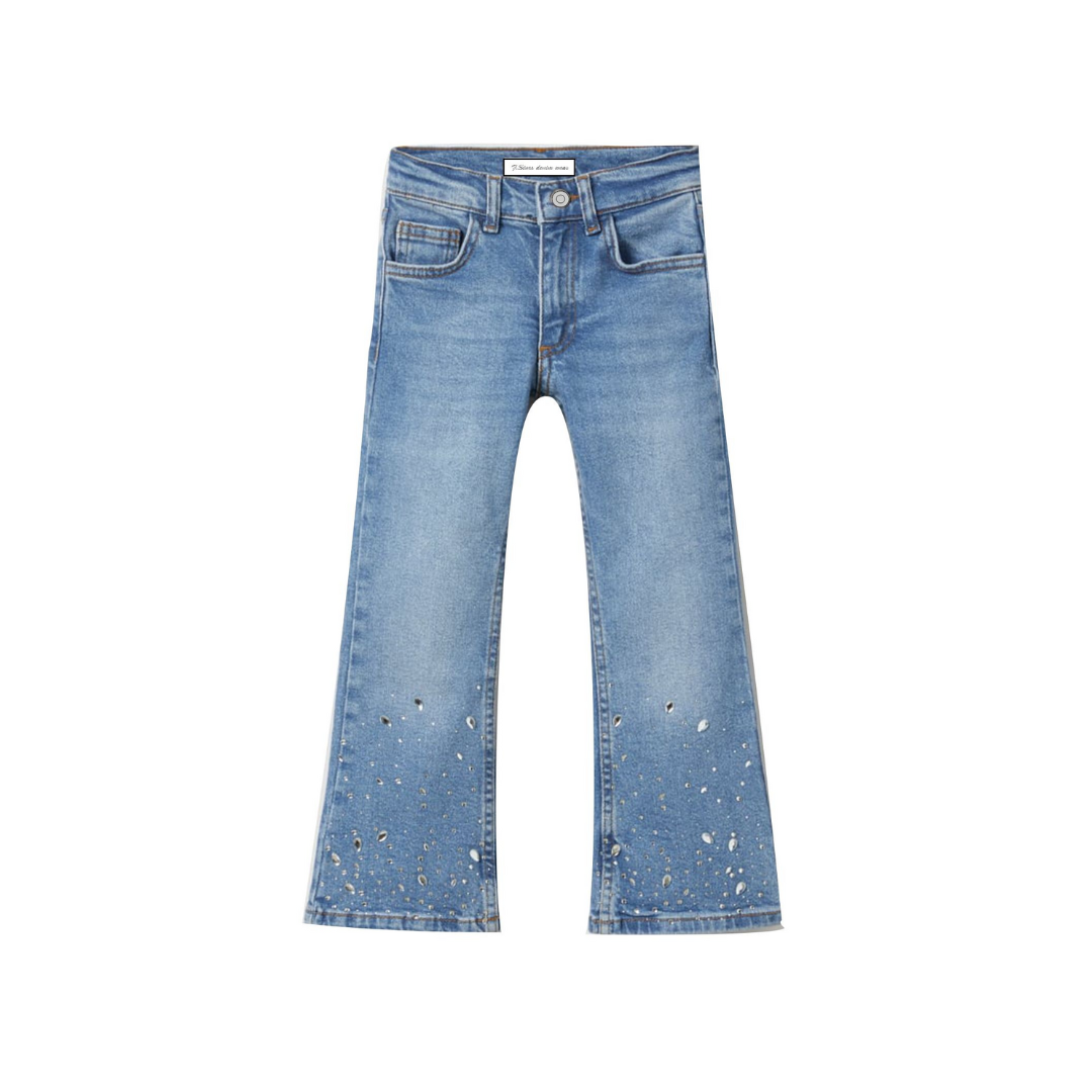 Calças de ganga azuis com respingos brancos na parte inferior