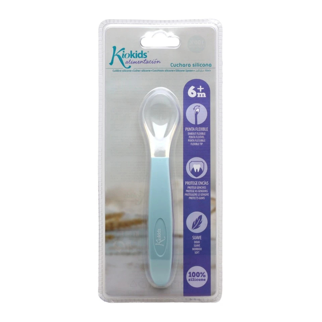 colher de silicone azul em embalagem transparente Kiokids alimentação
