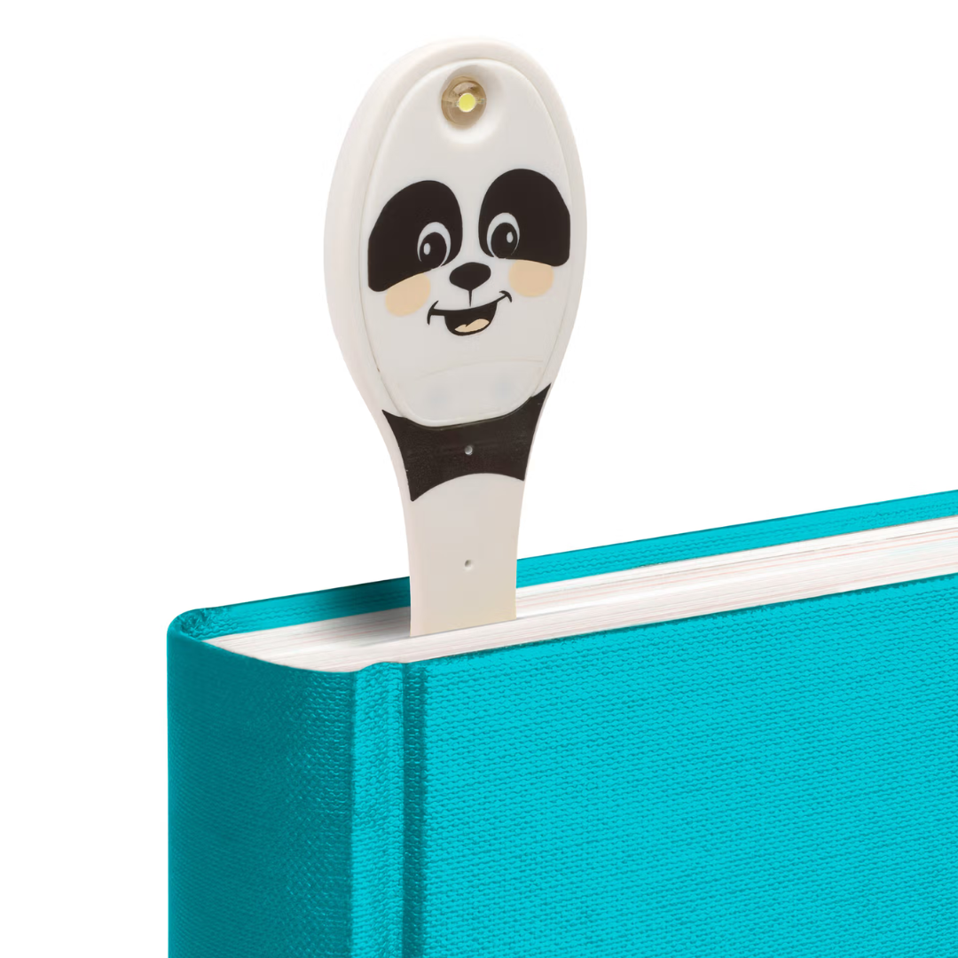 Marcador de livros panda branco e preto num livro azul turquesa