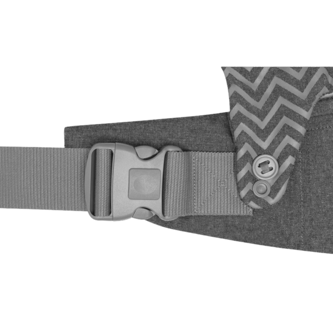 Cinto ajustável cinzento com fivela e detalhe em tecido com padrão chevron