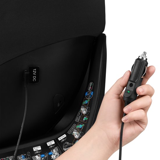 Tomada de carro 12V DC em plástico preto com cabo ligado