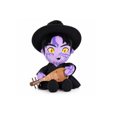 Boneco de peluche com rosto roxo, roupa preta, chapéu e instrumento musical