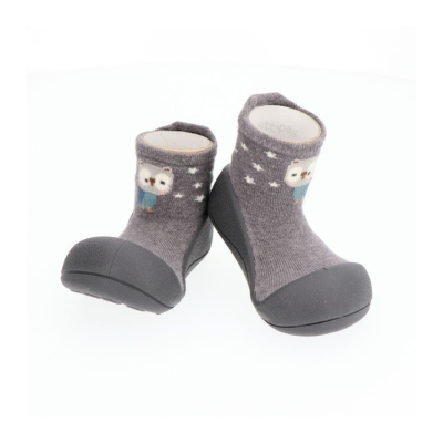 Sapatos meias cinzentos com estampa de coruja e sola de borracha.