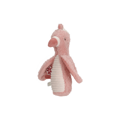 Pelúcia em forma de ave cor-de-rosa com textura felpuda e padrão riscado no ventre