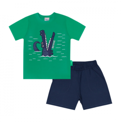 Conjunto infantil com t-shirt verde e calções azuis escuros