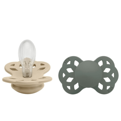 Duas chupetas BIBS, uma bege com bico translúcido e outra cinza, ambas com asas recortadas