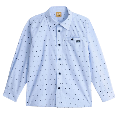 Camisa de criança azul clara com triângulos pretos e bolso com etiqueta PUNK CLUB