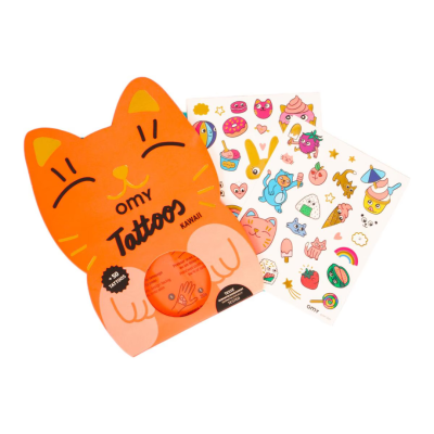 Tatuagens temporárias kawaii em caixa laranja formato de gato com várias tatuagens coloridas ao lado