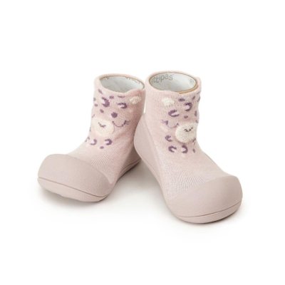 Sapatinhos de bebé rosa com padrão de leopardo e sola de borracha