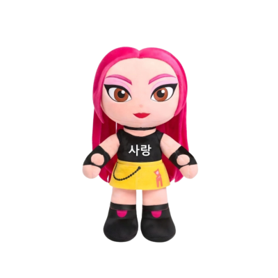 Boneco de pelúcia com cabelo rosa e roupa preta e amarela