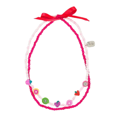 Colar duplo de contas rosa e fucsia com pendentes de frutas e fita vermelha