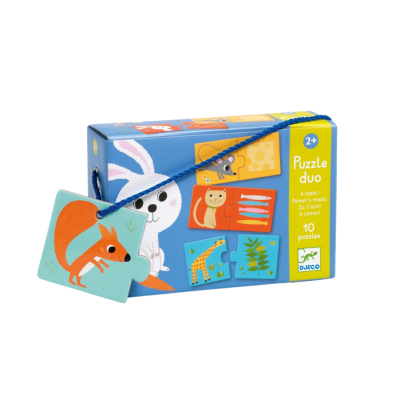 Embalagem azul de puzzle duo com ilustrações de animais e peça de puzzle pendurada