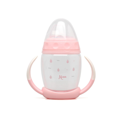 Biberão de bebé rosa com pegas laterais e tampa transparente.