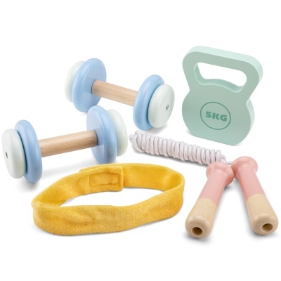 Conjunto de fitness com halteres, kettlebell, corda para saltar e faixa de cabeça