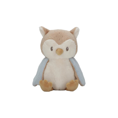 Pelúcia de coruja em tons bege, azul claro e castanho claro