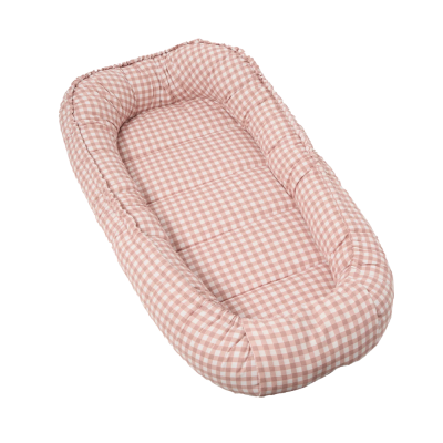 Ninho para bebé rosa xadrez acolchoado