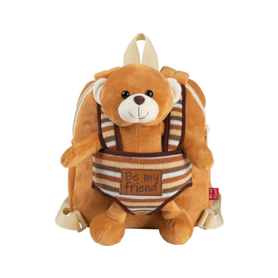 Mochila de pelúcia castanha em forma de ursinho com colete às riscas e texto