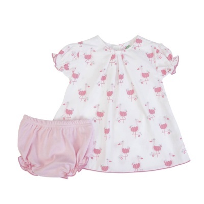 Conjunto de vestido branco com flamingos cor-de-rosa e calções cor-de-rosa para bebé